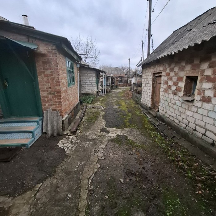 Фото Продам ДВА дома на одном участке в Артемовском р-не по ул. Тарасовская (между ул. Советская и кв. Щербакова)