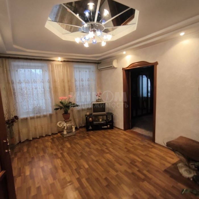 Фото Продам дом в Центре г Луганск ул Сосюры
