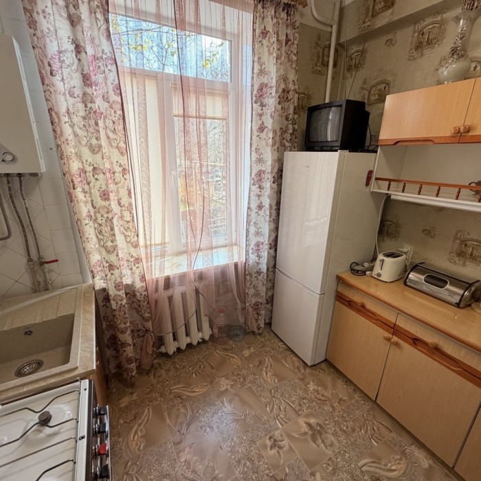 Фото Сдам долгосрочно 2- к. квартиру, в центре Луганска, ул. Котельникова (р- н академии Матусовского).