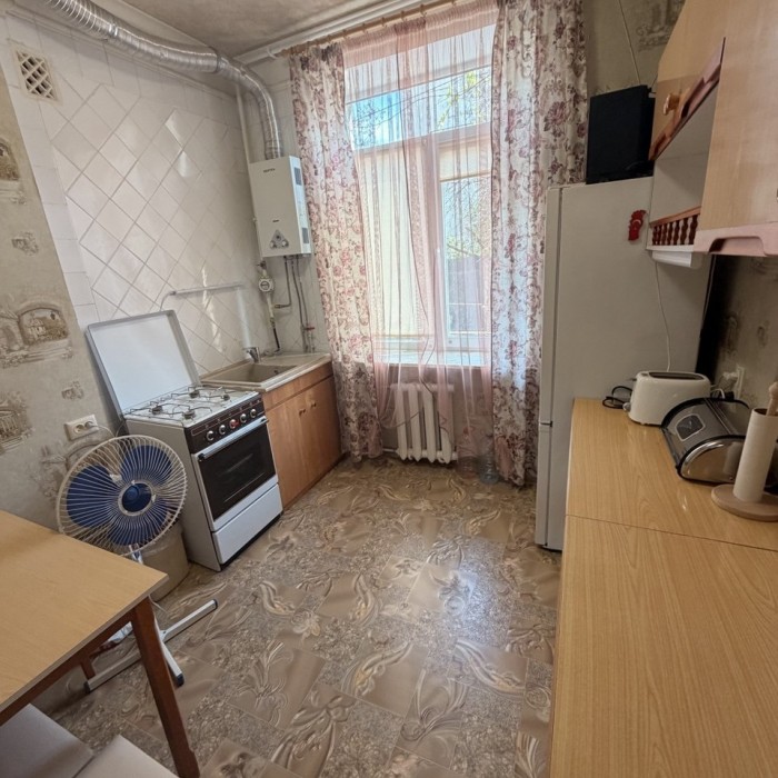 Фото Сдам долгосрочно 2- к. квартиру, в центре Луганска, ул. Котельникова (р- н академии Матусовского).