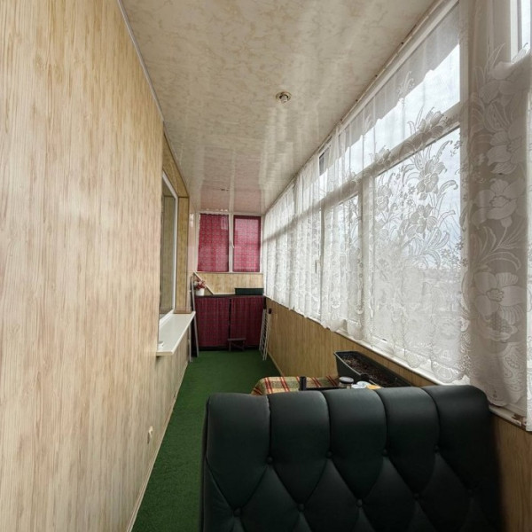 Фото Продам 3-х комн квартиру 200 м2 в Центре города Луганск, улица Советская