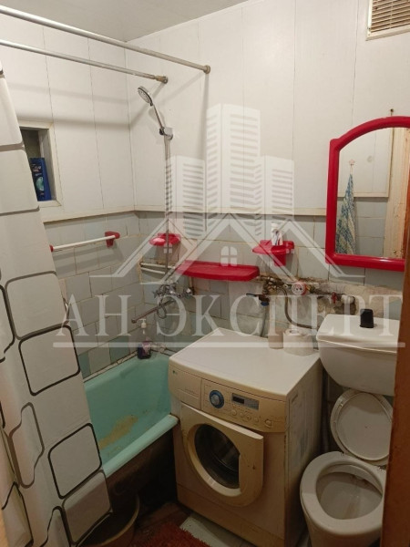 Фото Сдам посуточно 3-х комнатную квартиру (г. Стаханов, ул. Космическая, 3)