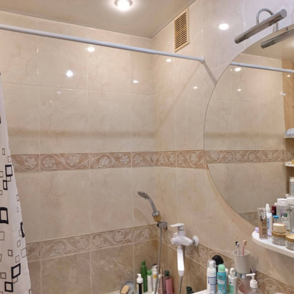 Фото Продам 1-кк на кВ Ленинского комсомола 5 этаж 9-го дома.