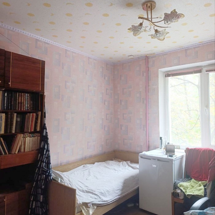 Фото Продам 4-х комнатную квартиру на кв. Якира
