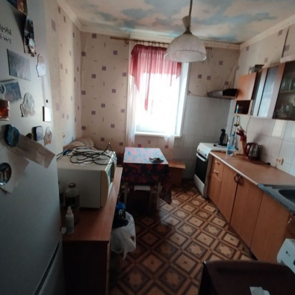 Фото Продам 3-х комнатную квартиру на кв. Южный