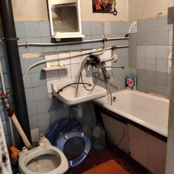 Фото Продам двухкомнатную квартиру на кв. Жукова