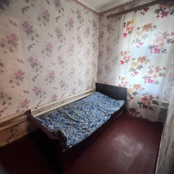 Фото Продам 5-ти комнатный дом р-н магазина за рулем