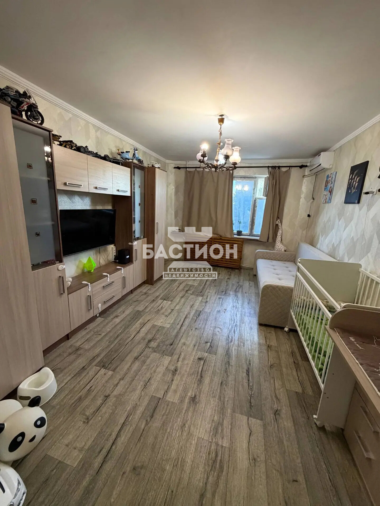 3-х комнатная квартира, улица Челюскинцев 143 А , ID: 2219218