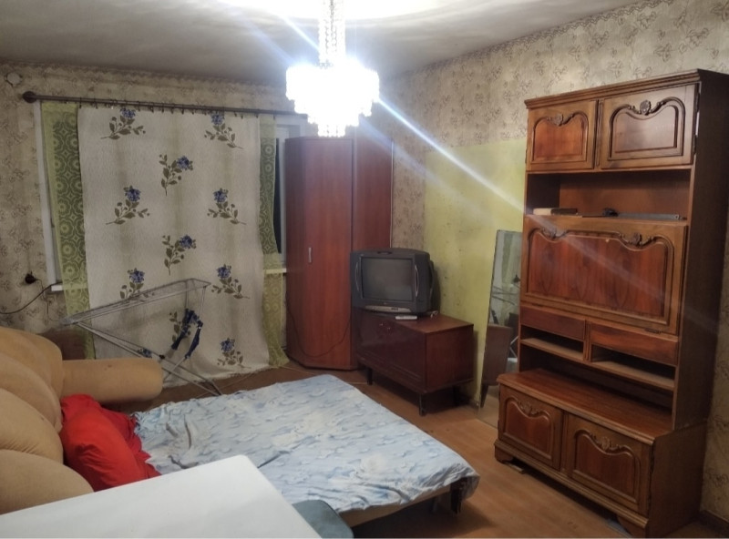 Фото СДАМ 3-Х КОМНАТНУЮ КВАРТИРУ НА ДЛИТЕЛЬНЫЙ СРОК (Стаханов, р-н Ромашка, Кадиевчанка)