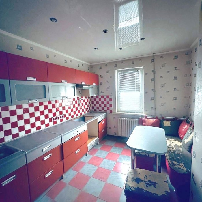 Фото Продам 3-к квартиру. 1-й микрорайон, г. Луганск.