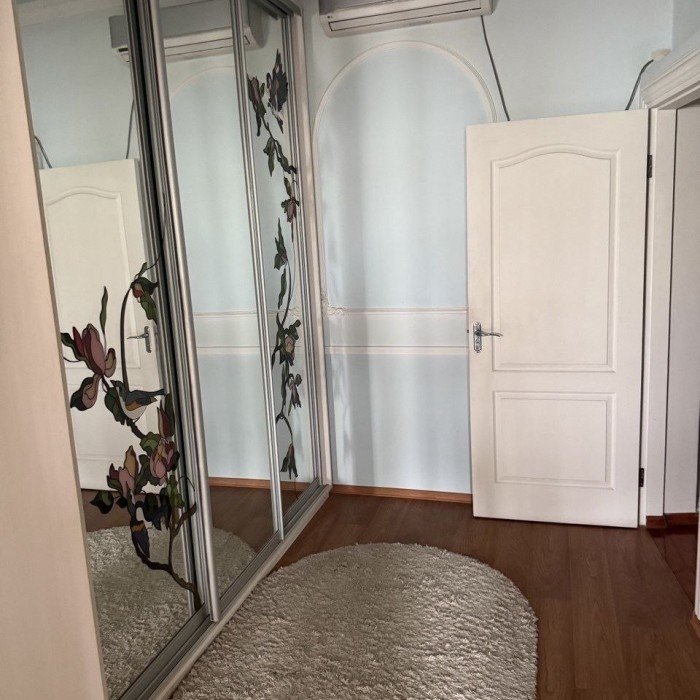 Фото Продам большой, добротный дом, ул. Кулика район городка з-да ОР.