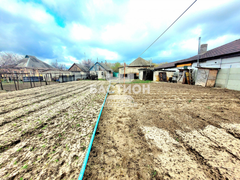 Фото Дом, Россия Муниципальный округ Станично Луганский , село Валуйское улица Горького ID:1917076