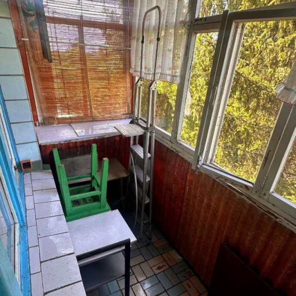 Фото Продам 2-х комнатную квартиру на кв. 50 лет Обороны Луганска ( Медуниверситет) 5/5 эт