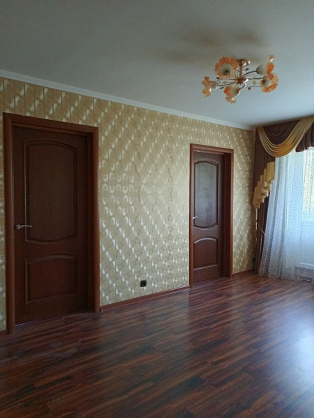 Фото Продается 4-х комнатная квартира