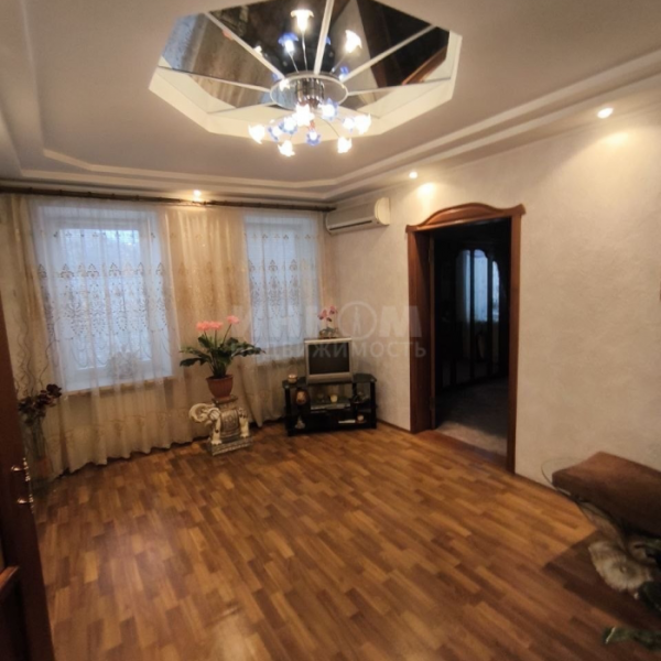 Фото Продам дом в центре, ул. Сосюры 232м2, 7 соток