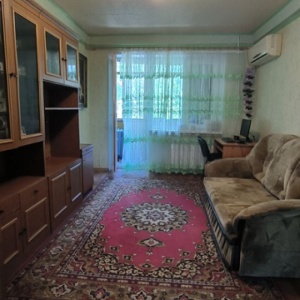 Фото Продам 2к на 50 лет октября