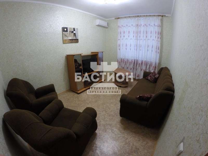 Фото 2-х комнатная квартира, улица Алексеева, 9, ID:2098712