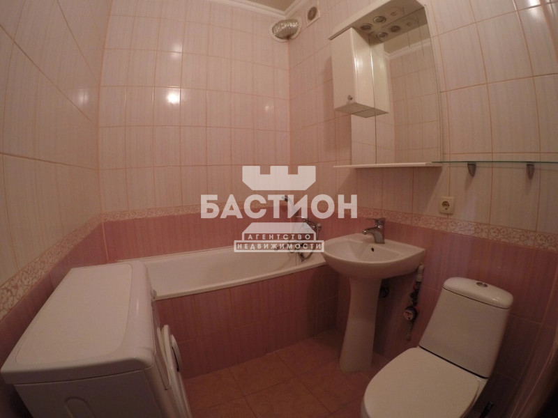Фото 2-х комнатная квартира, улица Алексеева, 9, ID:2098712