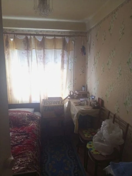 Фото 3-к квартира р-н Каштана г. Алчевск #1097