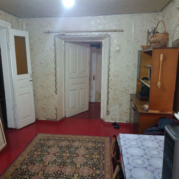 Фото Продам дом и флигель, Артемовский район, недалеко 11 поликлиника