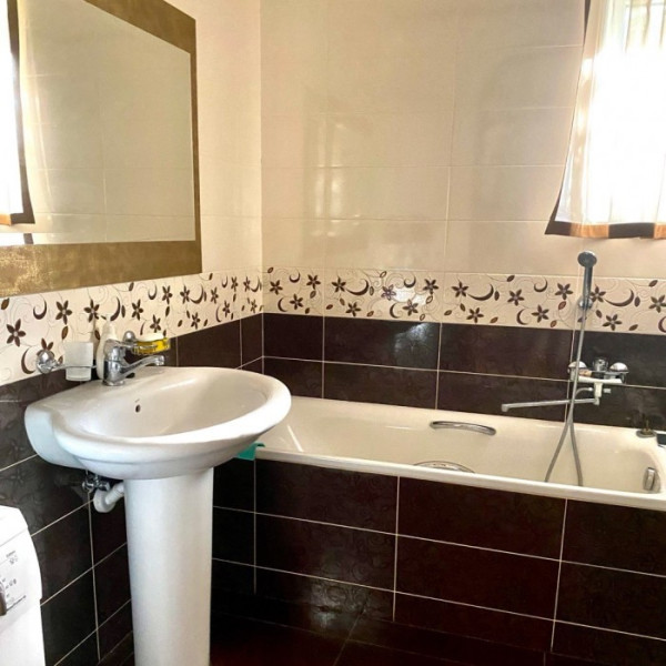 Фото Продам Дом 260м2 ул. Аккумуляторная