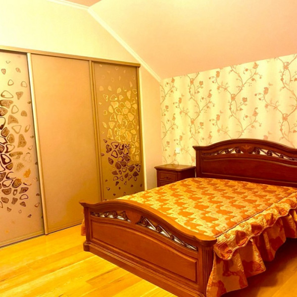 Фото Продам Дом 260м2 ул. Аккумуляторная