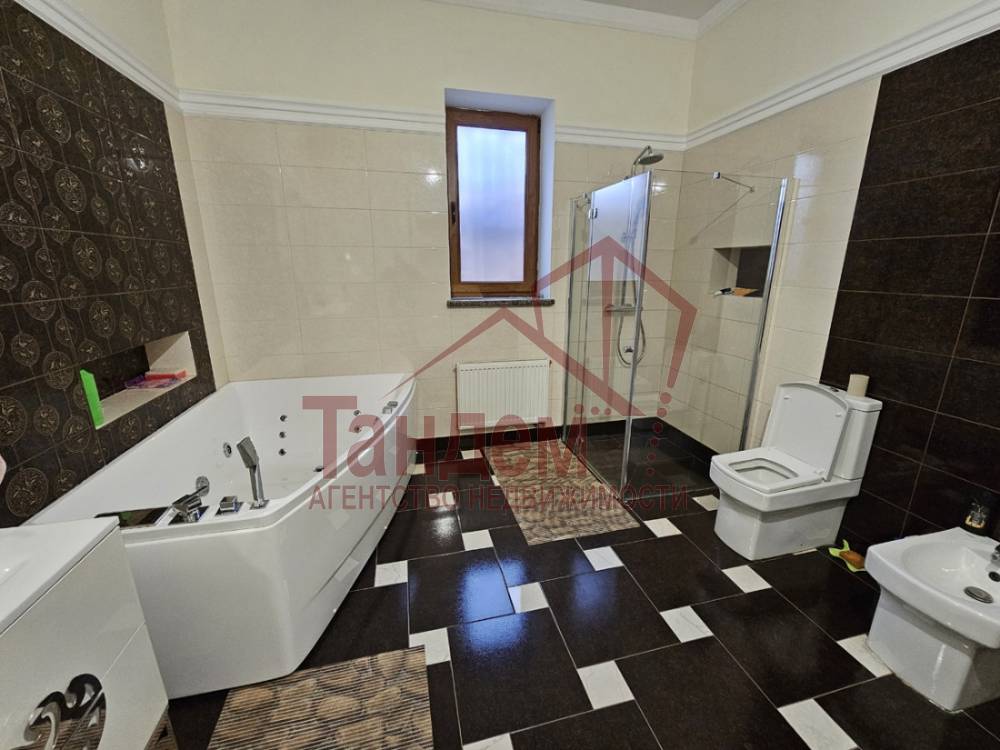 Фото Кирпичный дом 300м2 в центре - Объект №330