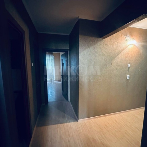 Фото Продам 3к квартиру на 1ом Микрорайоне