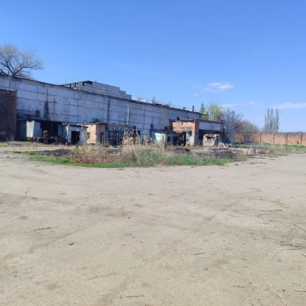 Продам Помещения 2253м2 и 1га земли на территории завода Ленина