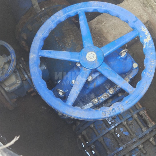 Фото Продам Помещения 2253м2 и 1га земли на территории завода Ленина