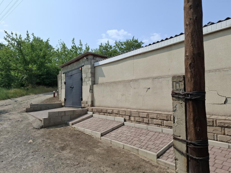 Фото #1842, Дом в Перевальске. "Заходи и живи".