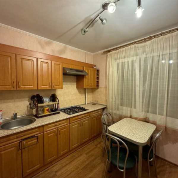 Продам 1к на Донбассе