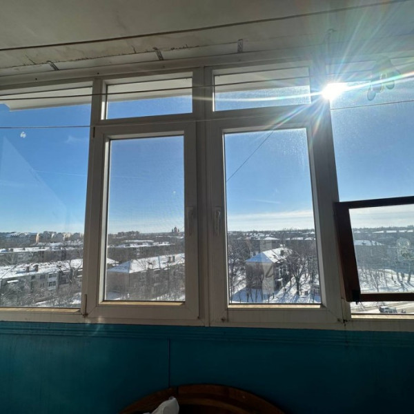 Фото Продам 2- к. квартиру 52 кв. м. (улучшенная планировка), г. Луганск, ул. Градусова (Курская дуга).