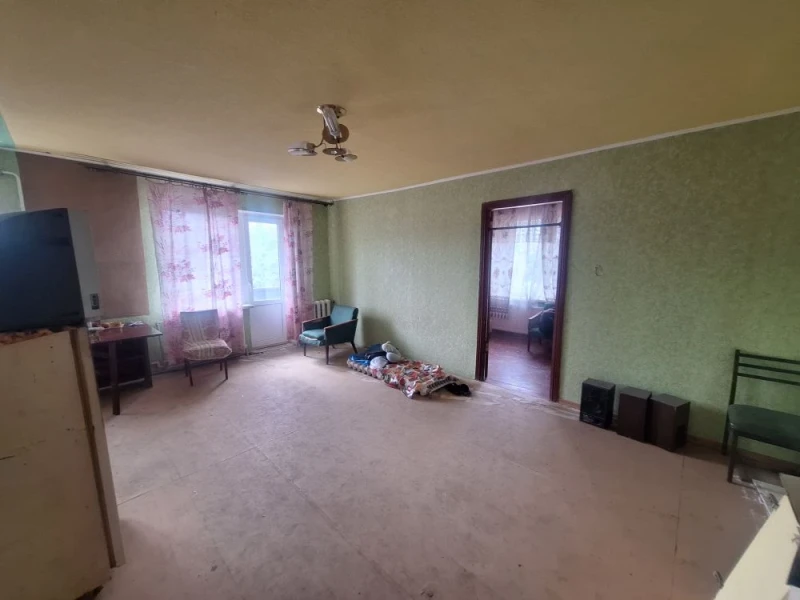 Фото Продаётся 2-комнатная квартира в городе Стаханов, ул. Одесская, д. 5.