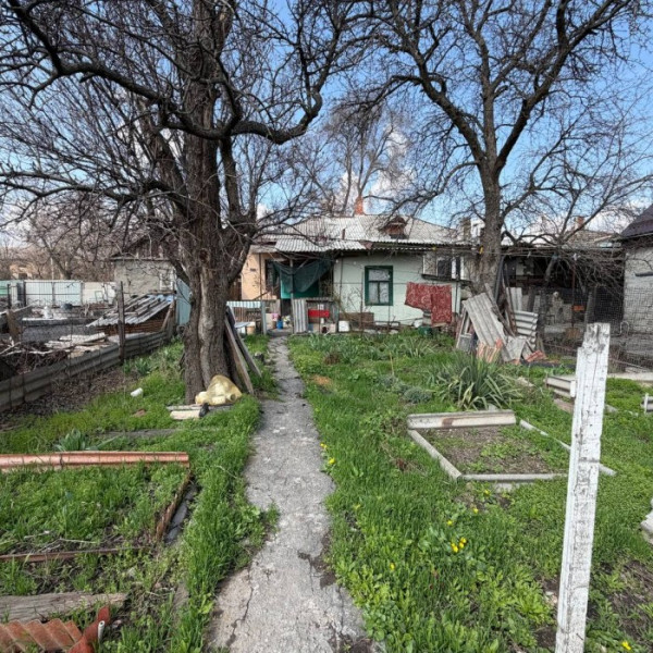 Фото Продам полдома ул. Артема, р-н маг. Звездочка