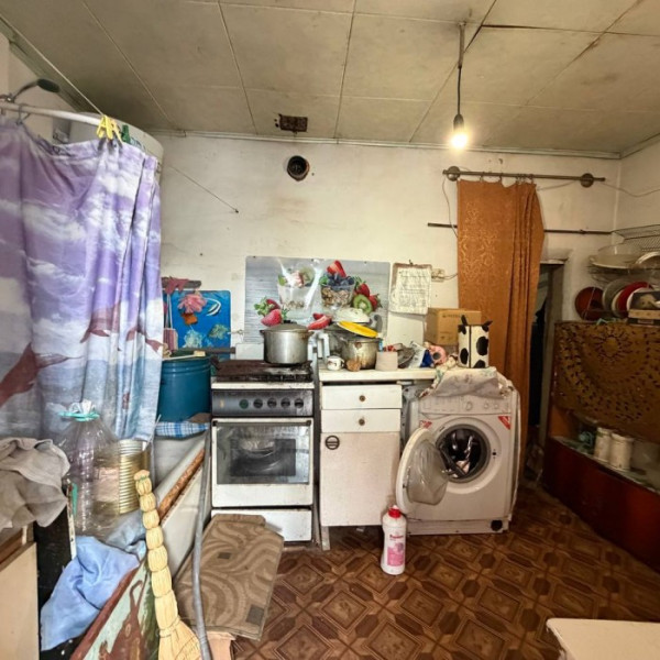 Фото Продам полдома ул. Артема, р-н маг. Звездочка