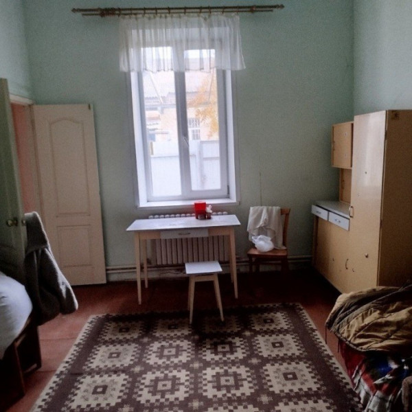 Фото Продам 2-к квартиру в Камброде на квартале Тепловозостроителей 1/1этаж. дома