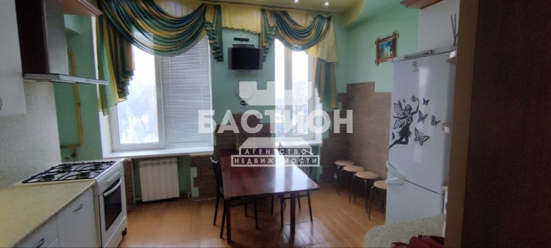 Фото 4-х комнатная квартира улица Польского 6, ID:2026540