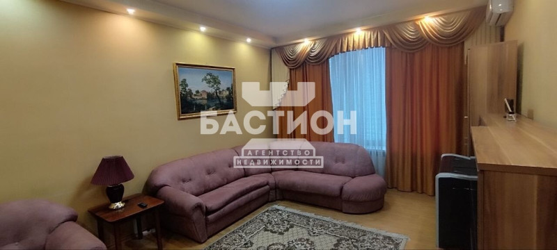 Фото 4-х комнатная квартира улица Польского 6, ID:2026540