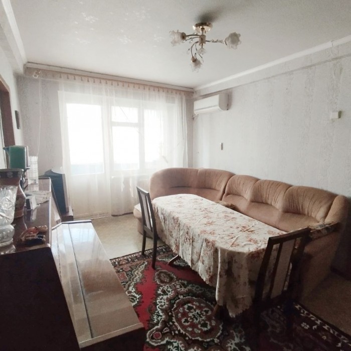 Фото Продам 3- х комнатную квартиру на кв. Солнечном.