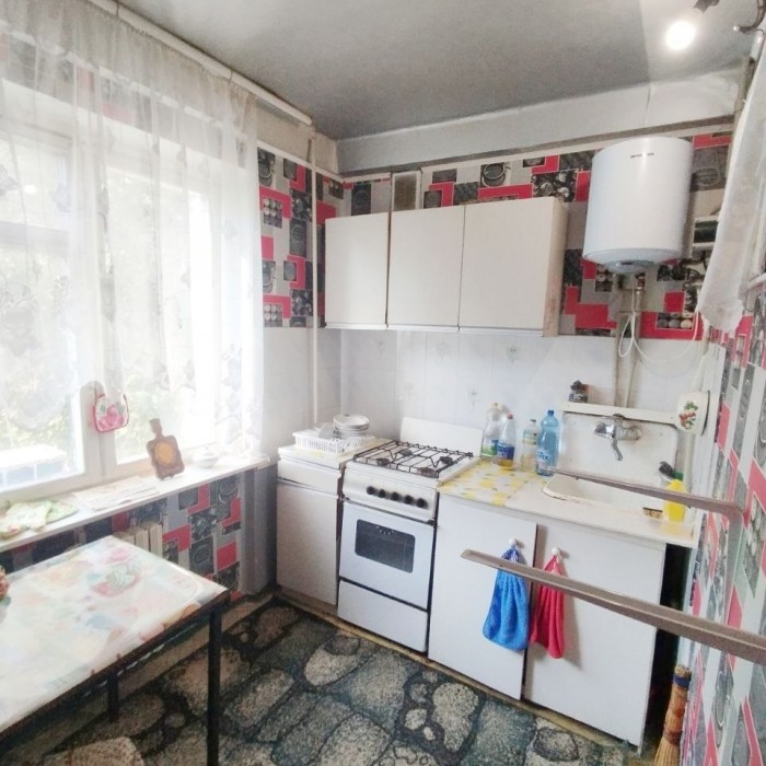 Фото Продам 3- х комнатную квартиру на кв. Солнечном.