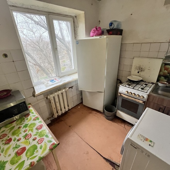 Фото Сдам 3- к. квартиру, г. Луганск, кв. 50 летия Октября (р- н кафе Печь).