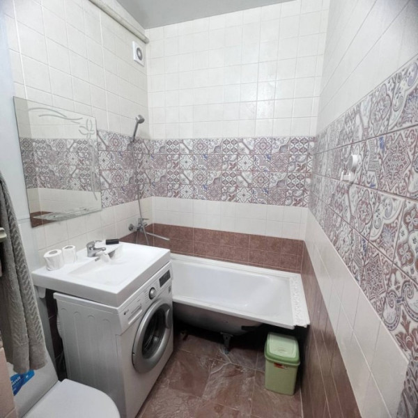 Фото Продам 2х комнатную квартиру рядом с центральным рынком по улице Челлюскинцев