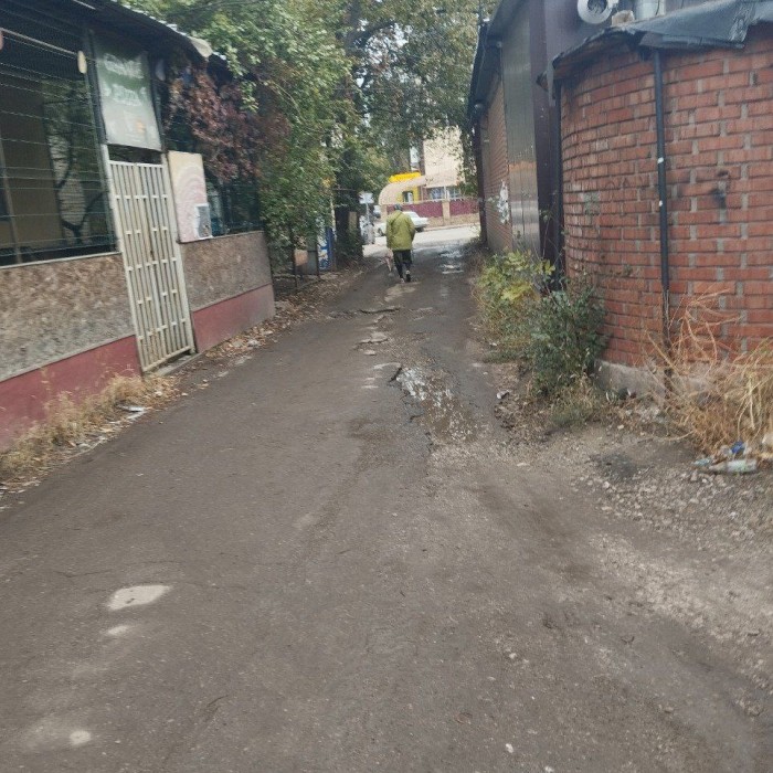 Фото Продам коммерческое помещение на кв. Дружба