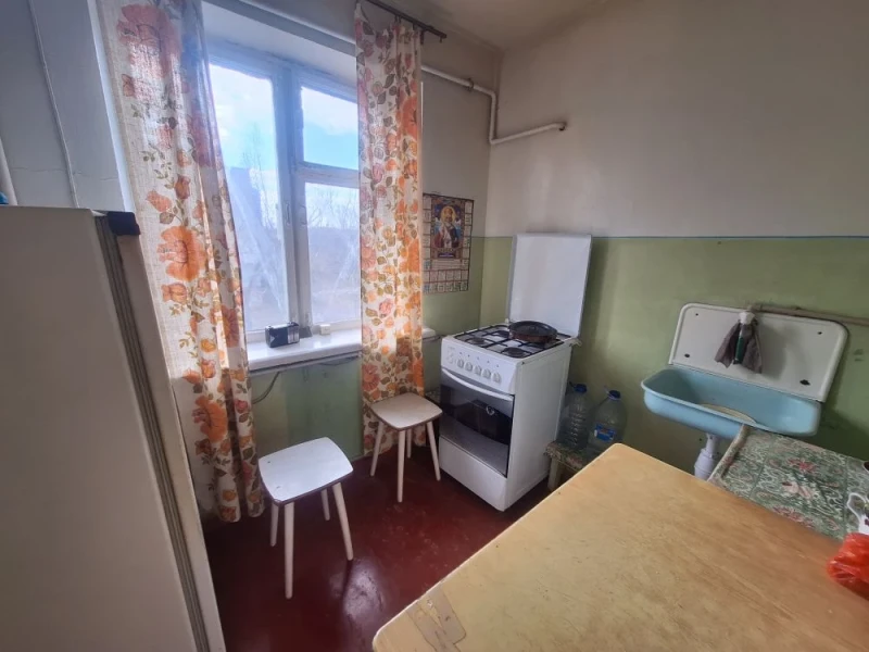 Фото Продаётся 2-комнатная квартира в городе Стаханов, ул. Кутузова, д. 55.