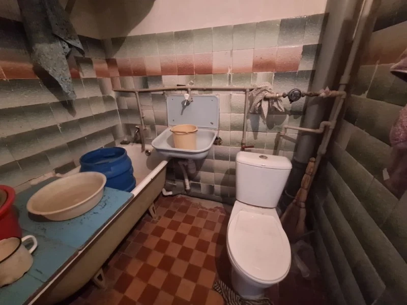Фото Продаётся 2-комнатная квартира в городе Стаханов, ул. Кутузова, д. 55.