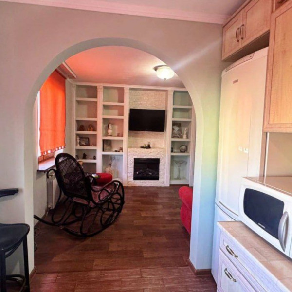 Фото Продам 2 х комнатную квартиру кВ Дзержинского