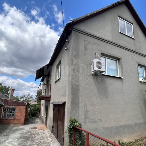 Фото Продам Дом 170м2 + Флигель 45м2 ул. Гоженко