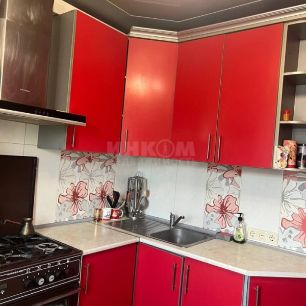 Фото Продам 2к кв. Степной 4