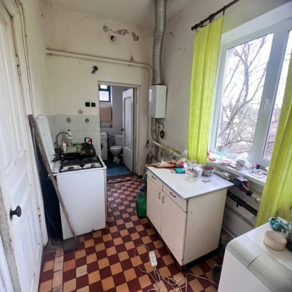 Продам большой дом на пос. Косиора